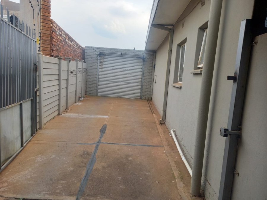 3 Bedroom Property for Sale in Manzil Park North West